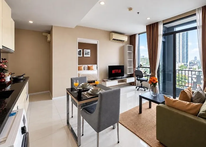 Apartment Ekkamai And Thonglor On Highfloor Skyline View With 24-hour Easy Self Checkin Access To Skybar Pool Gym Sky Terrace *