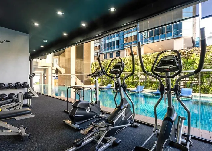 Apartment Ekkamai And Thonglor On Highfloor Skyline View With 24-hour Easy Self Checkin Access To Skybar Pool Gym Sky Terrace *
