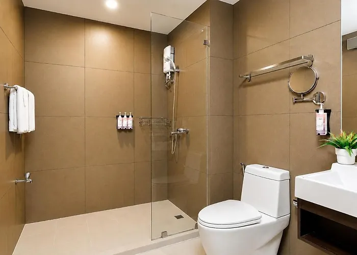 Ekkamai And Thonglor On Highfloor Skyline View With 24-hour Easy Self Checkin Access To Skybar Pool Gym Sky Terrace