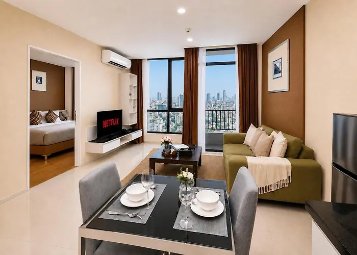 Ekkamai And Thonglor On Highfloor Skyline View With 24-hour Easy Self Checkin Access To Skybar Pool Gym Sky Terrace * Bangkok